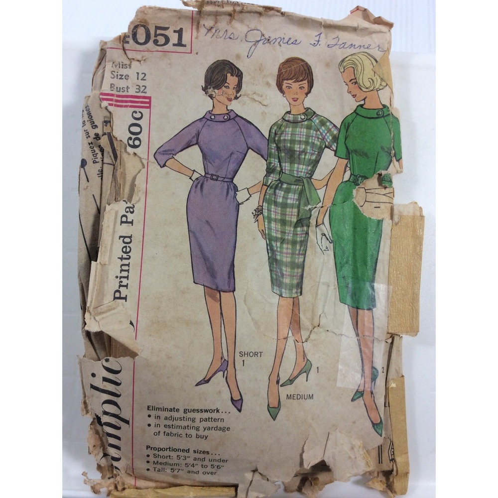 1950s Simplicity 4051 Vintage Sewing Pattern Women One Piece Dress Size 12